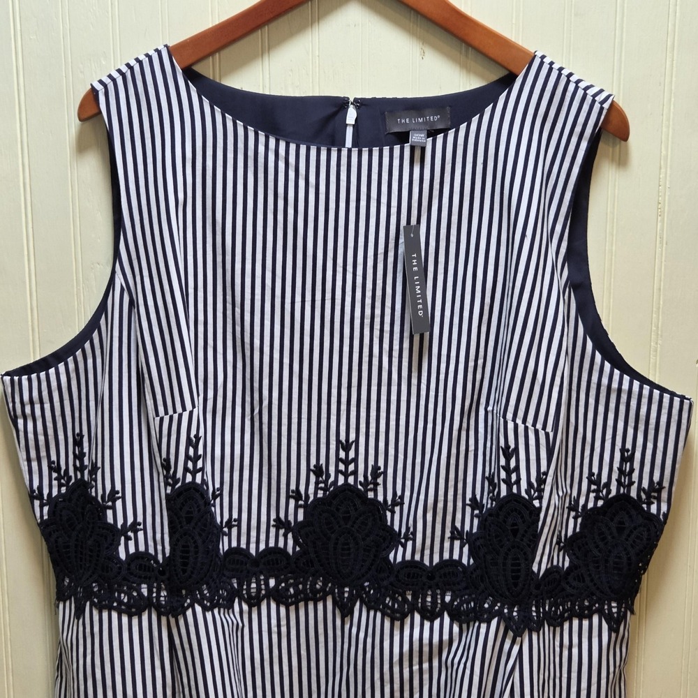 The Limited Dress Womens 20W Blue Stripe Sleeveless Embroidered Sheath Knee
